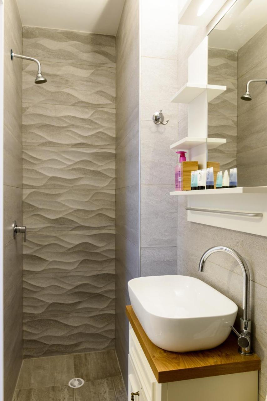 6 Ben Azariah - By Beach Apartments Tlv Tel-Aviv Extérieur photo